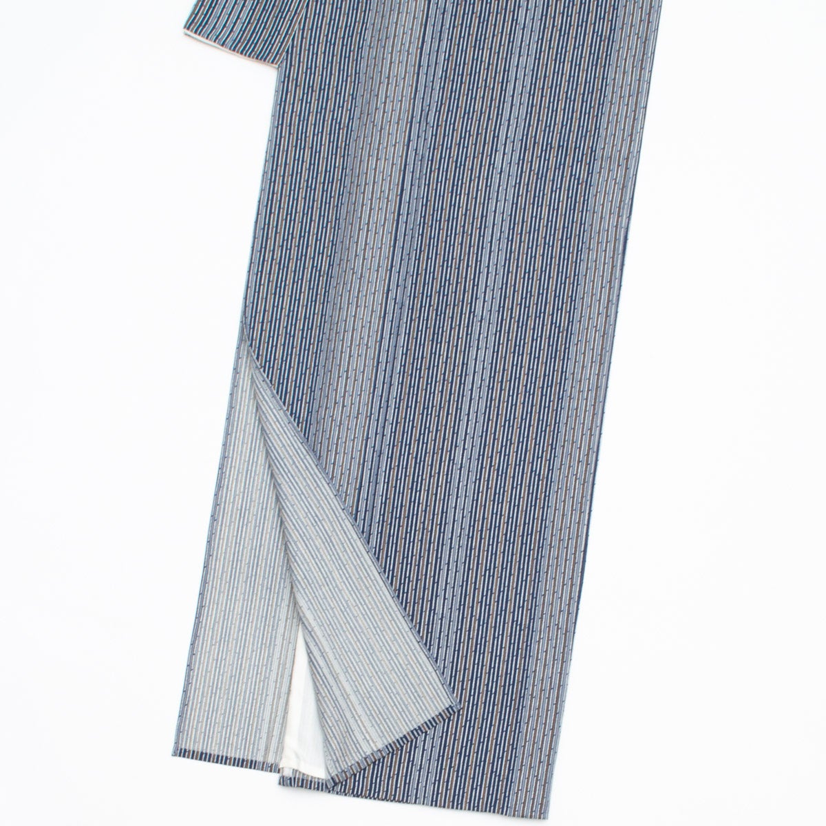 ☆極上品☆お仕立て単衣♪正絹♪小紋♪身丈161.5センチ♪ 単衣】小紋 縞 青 白 グレー 橙 正絹 身丈：約161cm 裄：約68cm | 中古