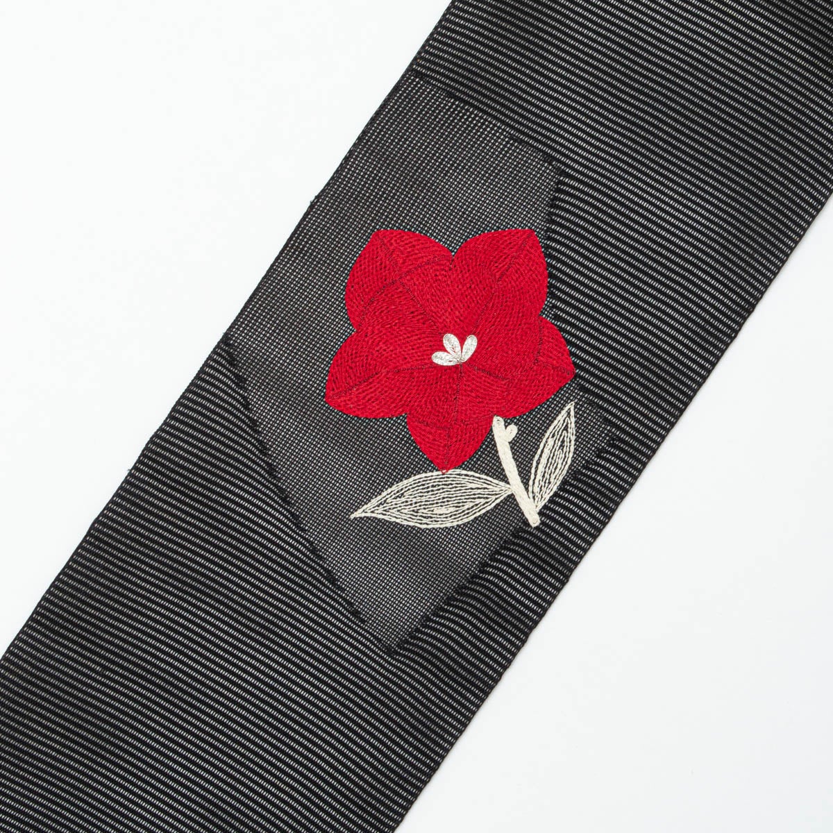 盛夏用】名古屋帯 刺繍 花文 絽 黒地 赤 銀糸入り 西陣織 正絹 九寸