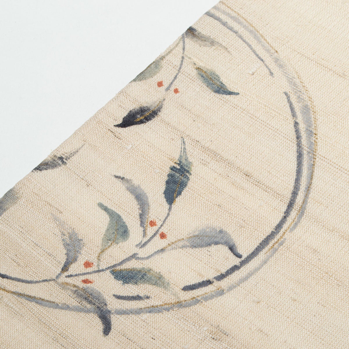 開き名古屋帯 ムガシルク 手描き 相良刺繍 瑞鳥と花唐草文 アイボリー