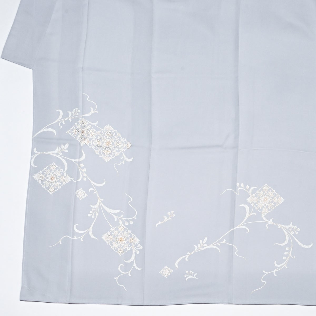 京友禅】訪問着 唐花文 金糸刺繍 金彩 クラウドブルー 正絹 袷 身丈