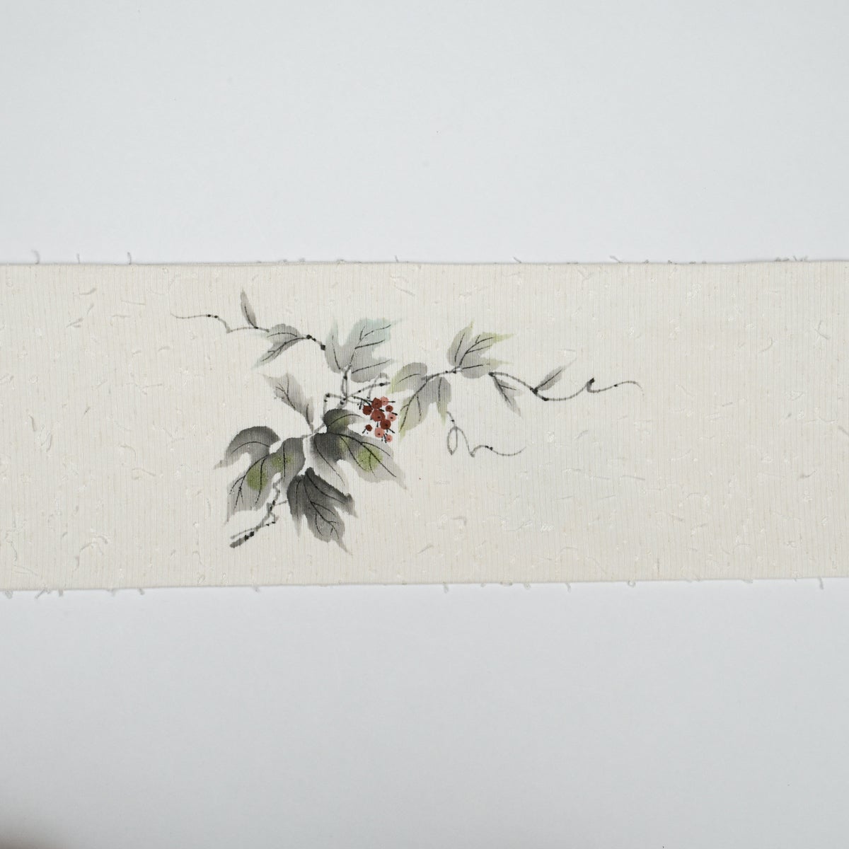 手描き友禅】名古屋帯 墨絵調 植物文様 ひげ紬 オフホワイト 正絹 九寸